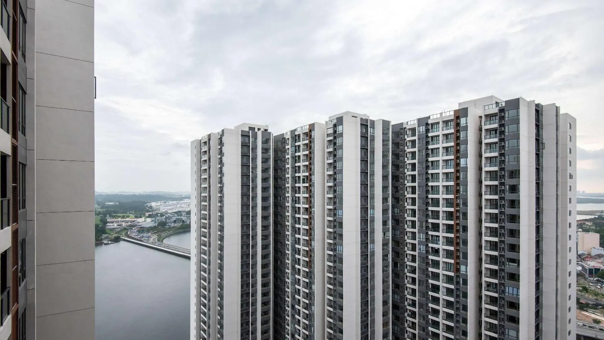 A Cozy 2Br R&F Seineregion Near Ciq R&F Mall Johor Bahru Malaysia
