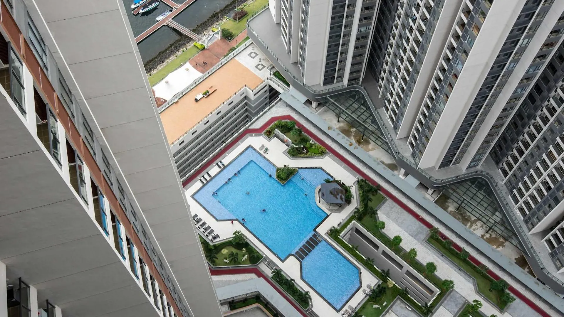 A Cozy 2Br R&F Seineregion Near Ciq R&F Mall Johor Bahru Apartment