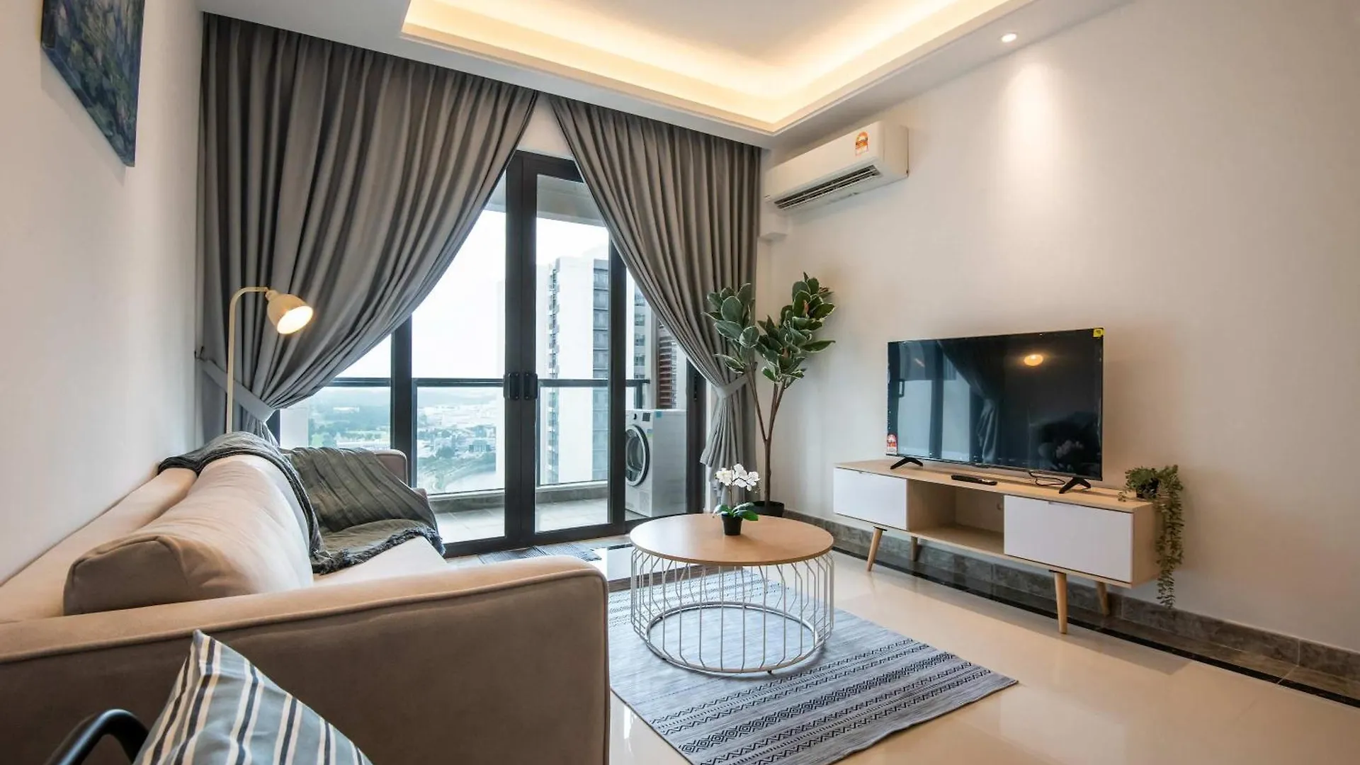 A Cozy 2Br R&F Seineregion Near Ciq R&F Mall Johor Bahru
